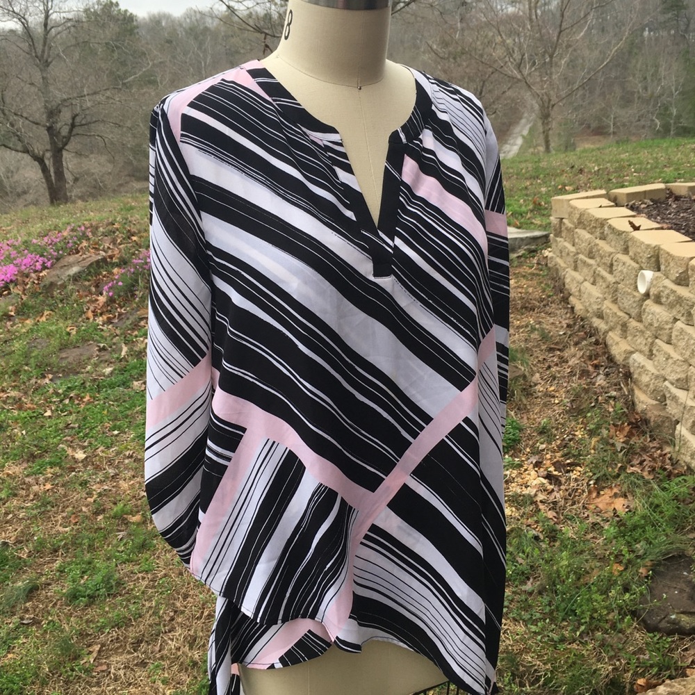 Chico’s Asymmetrical v-neck Tunic